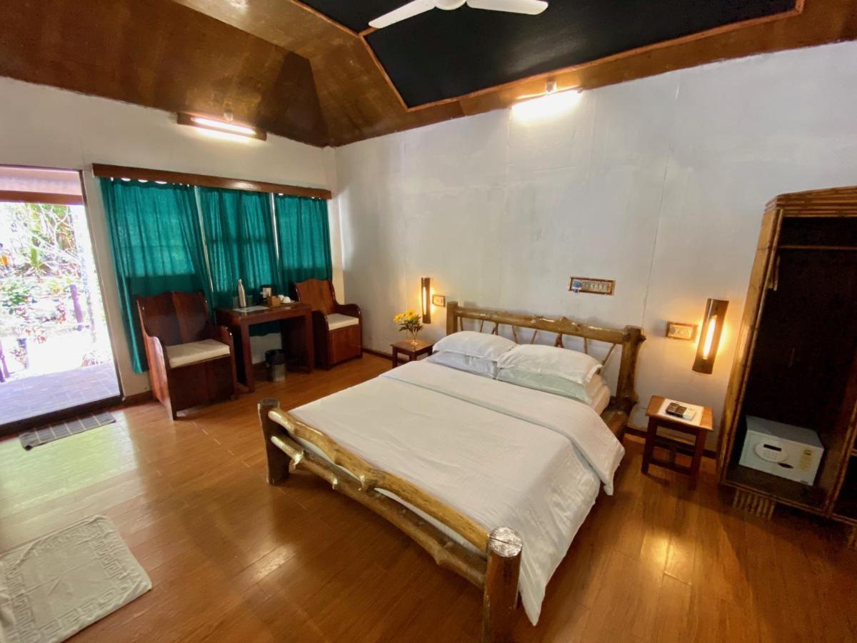 Wild Orchid Hotel Kala Pathar Beach ภายนอก รูปภาพ